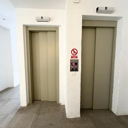 Apartsalou Argenta *